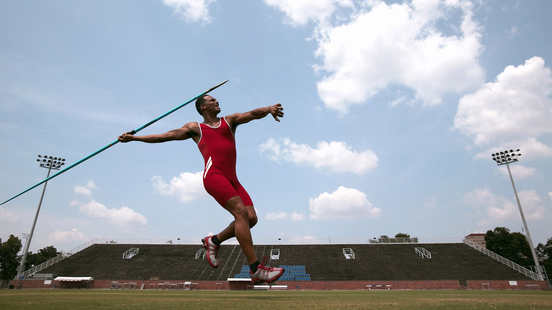 跳水双人项目希腊表现稳定，跳水双人计分规则